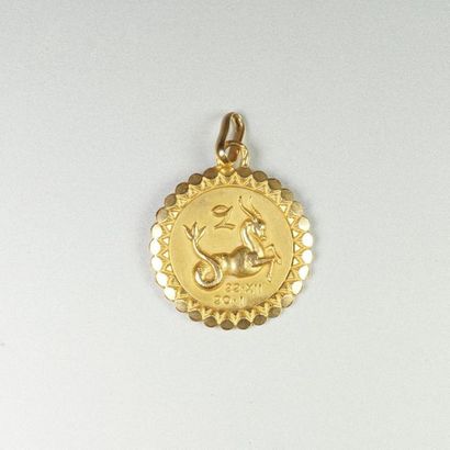 null Médaille en or jaune (750 millièmes) gravée du signe du capricorne Poids 2.7...