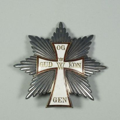 "DANEMARQUE Order of DANFBROG Grand Cross plate, created in 1671, silver Gross weight...