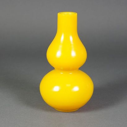 null Peking glass vase, double gourd shape, yellow color. China, 20th century. H....