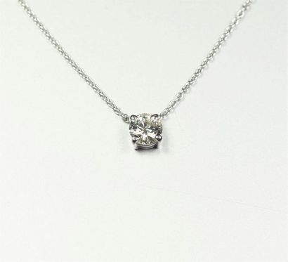 Necklace in 18K (750/oo) white gold with...