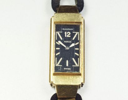 JAEGER LeCOULTRE : Montre de dame en or jaune 18K (750/oo), modèle "Duoplan", boîtier...