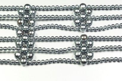 Six-row belt of small grey fantasy pearls...