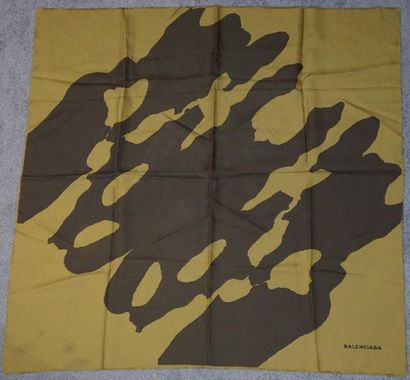 Balenciaga, Christian Dior, Lanvin et divers Set of eight scarves, six of which are...