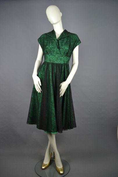 MODE VINTAGE Robe en dentelle et rayon des années 50 de marque Kinross, taille 36,...
