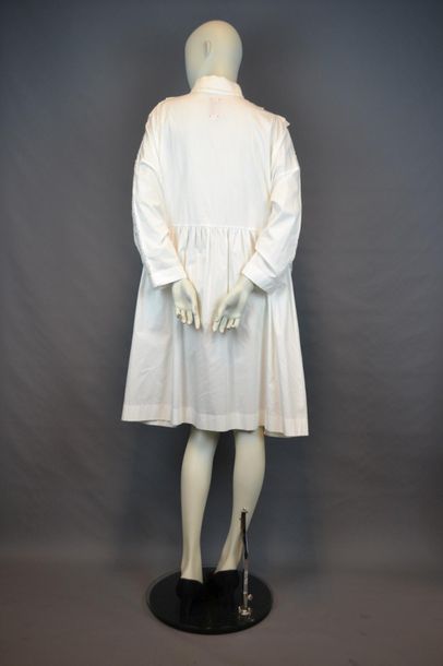 Antonio MARRAS Robe contemporaine de ANTONIO MARRAS en coton, oversize, présentée...