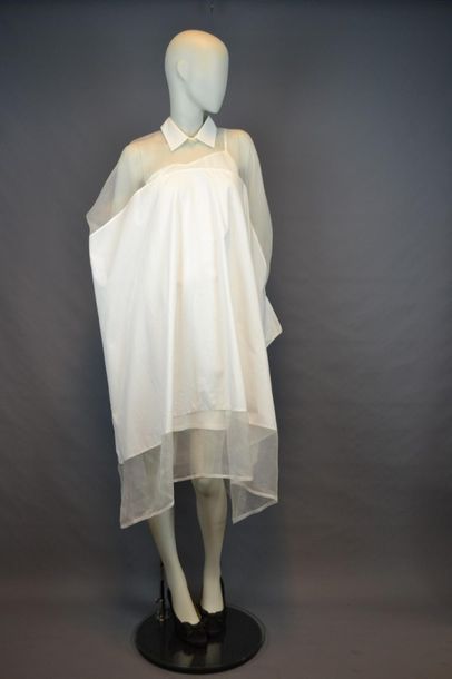 MORFOSIS Tunic and back of dress from the house MORFOSIS, oversize, presented on...
