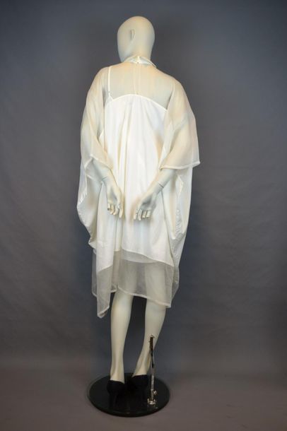 MORFOSIS Tunic and back of dress from the house MORFOSIS, oversize, presented on...
