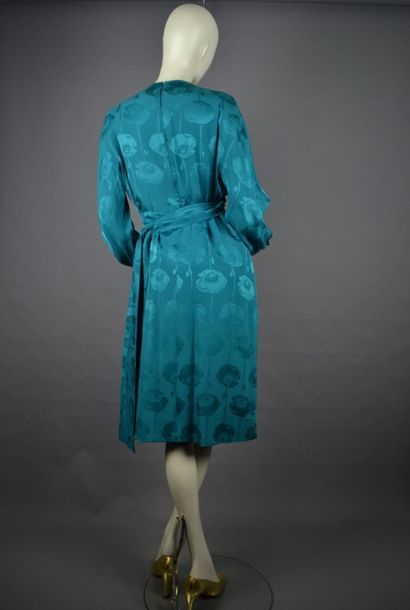 SORELLE FONTANA Robe en soie brochée de la maison SORELLE FONTANA, taille 38/40 année...