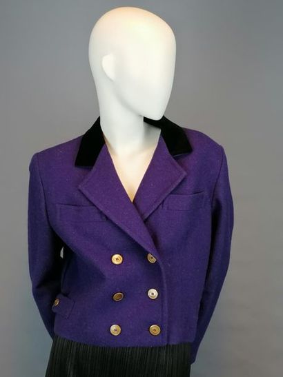 Guy LAROCHE wool cross jacket by GUY LAROCHE, velvet collar, year 80, size 40, excellent...