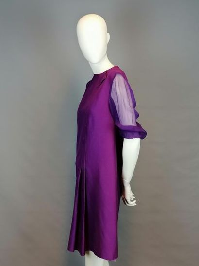 MODE VINTAGE Robe des années 60, manches en mousseline de soie transparente, taille...