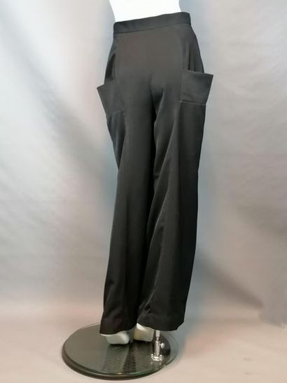 VIVIENNE WESTWOOD Pantalon Vivienne WESTWOOD pour RED LABEL, taille 38, en soie et...