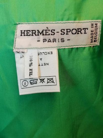 HERMES Jupe HERMÈS Sport en fil d’écosse, taille 36, longueur 60cm, excellent état,...