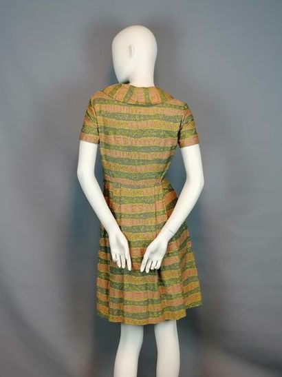 MODE VINTAGE Robe de couturière de quartier des années 50/60, zippée sur le côté....