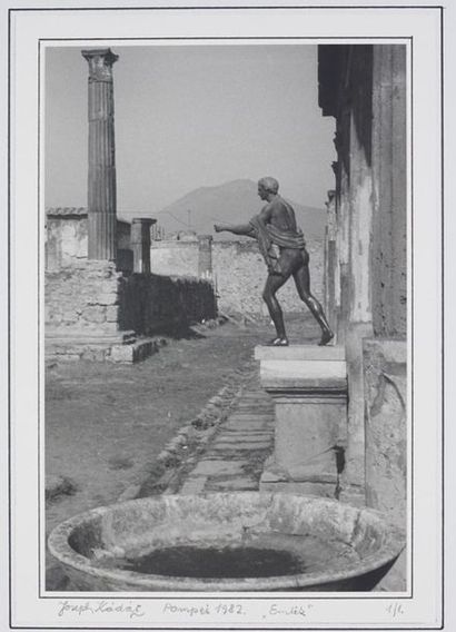 Joseph KADAR "Emliz" Photo Pompei 1982, signed, numbered 1/1. 27.5 x19.5