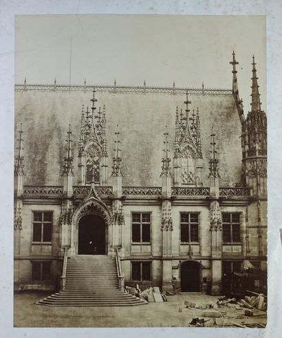 PHOTOGRAPHIES 
PARIS- Architecture -Ecole des beaux-arts pont de la place de l’Europe...