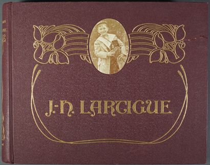 JACQUES-HENRI LARTIGUE 1894-1986. Album "Les photographies de J.-H. Lartigue. Un...