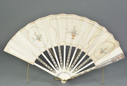 null Fan, the gouache and embroidered leaf decorated with gallant scenes in a park...