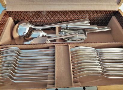 null Silver plated Art Deco style cutlery set in an oak box including 12 large cutlery...