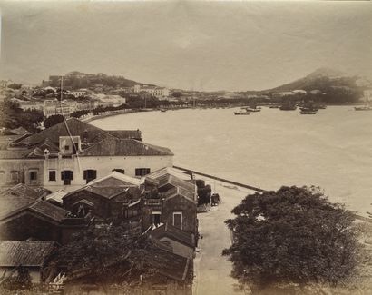 CHINE - LAI FONG (1839-1890) "Macao", ca. 1870. Photographie. Tirage albuminé, légendé...