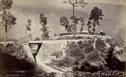INDE - CEYLAN "The loop agony point.D.H.R.19", Darjeeling ; Mosquée de Lucknow ;...