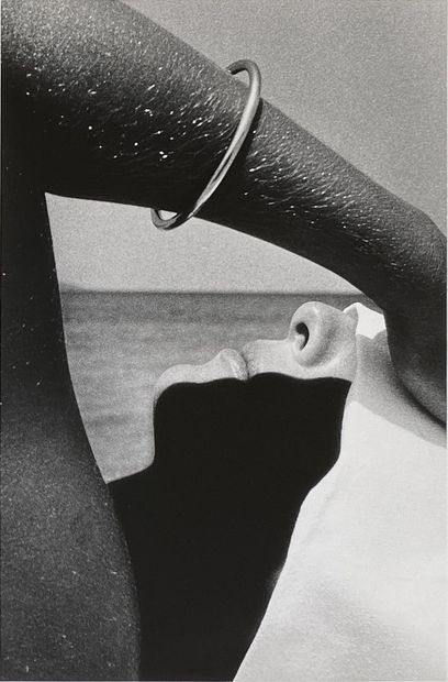 RALPH GIBSON (1939-) Mary Jane in Sardinia, 1980. 
Photographie. Tirage argentique...