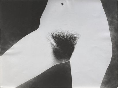 GERT KREUTSCHMANN (1920-1988) Nu, ca. 1960. 
Photographie. Tirage argentique postérieur,...