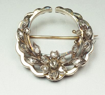 null Antique 18K (750/oo) yellow gold and silver (800/oo) "Croissant de Lune" brooch...