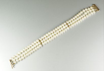 null Bracelet à trois rangs de perles de culture en choker (diamètres : 4.4 à 4.9...
