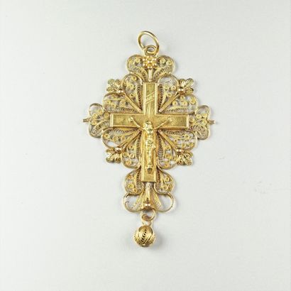 Cross of Boulogne in yellow gold 18K (750/oo)...