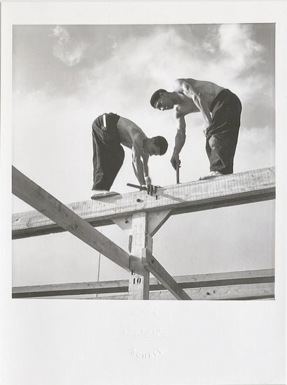 Roger SCHALL (1904-1995) ROGER SCHALL (1904-1995) 
Charpentiers, ca. 1930. 
Photographie....