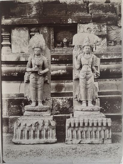 INDONÉSIE INDONÉSIE
Temple de Prambanan sur l'île de Java, fouilles archéologiques,...