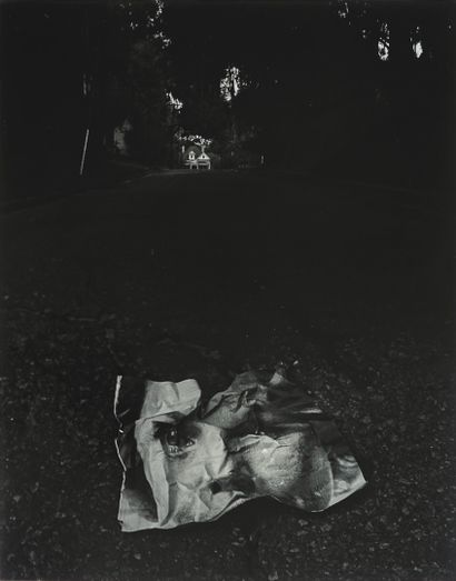 JERRY NORMAN UELSMANN 1934-2022 "Home is a memory", 1963.Photographie. Tirage argentique...