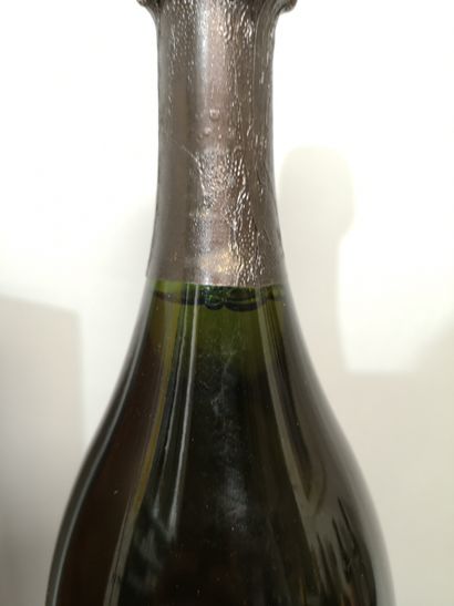 null 1 bouteille CHAMPAGNE DOM PERIGNON Brut 1970 En Coffret. Dégorgé le 21 janvier...
