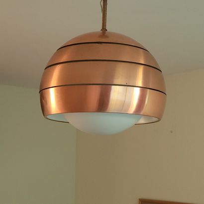 Ceiling light with metal circle and large...