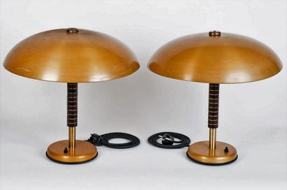 Pair of desk lamps, bronze-colored base and...