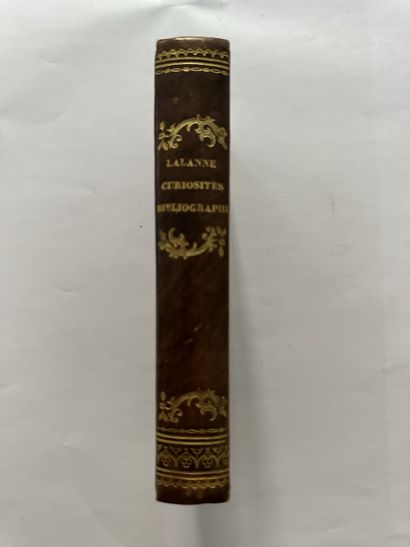Lalanne, Ludovic. Bibliothèque de poche. Édité à Paris, chez Paulin en 1845. De format...