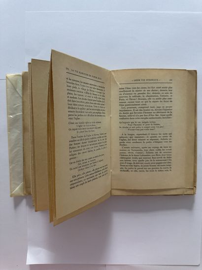 Claudel, Paul. Feuilles de saints. Édité à Paris, chez Gallimard en 1925. De format...