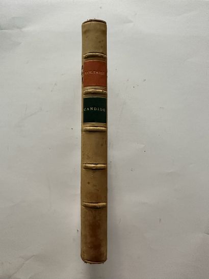 Voltaire, A. de. Candide. Édité à Paris, chez des bibliophiles en 1878. De format...