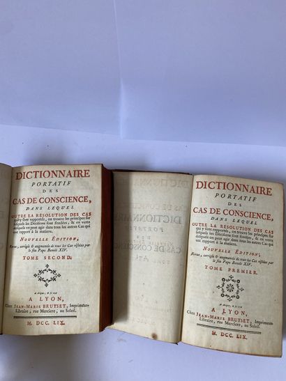 Sans mention d'auteur. Dictionnaire portatif des cas de conscience. Édité à Lyon,...