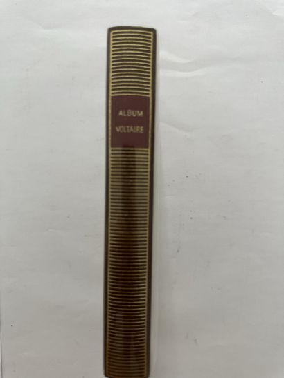 Van Den Heuvel, Jacques. Album Voltaire. Édité à Paris, chez Gallimard en 1983. De...