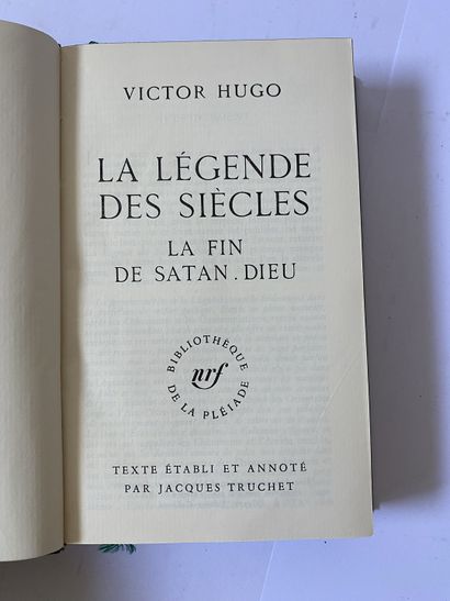Hugo, Victor. La légende des siècles. Édité à Paris, chez Gallimard en 1950. De format...