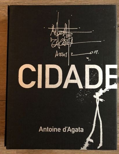D'agata Antoine Cidade de Pedra. VOID, 2016. Coffret cartonné contenant tout un ensemble...