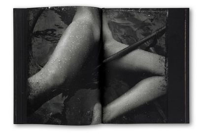 Bitesnich H. Andreas Erotic. TeNeues, 2011. Photographies couleur et N&B. Relié avec...