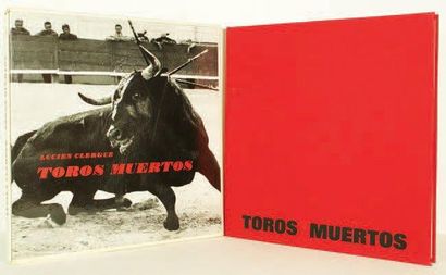 Lucien Clergue 2 VOLUMES - TOROS MUERTOS, 1963, version française reliée avec emboîtage....