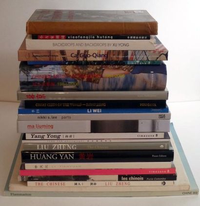 CHINE 21 VOLUMES «Zeng Nian, Pékin» 1990; «Great City of the World, Hong Kong» 1987;...