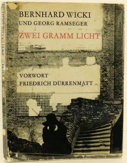 Bernhard Wicki ZWEI GRAMM LICHT Interbooks, 1960, 104 pages. Relié avec jaquette...