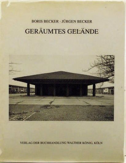 BORIS ET JÜRGEN BECKER GERÄUMTES GELÄNDE Walther König, 1995, 52 pages. Relié avec...