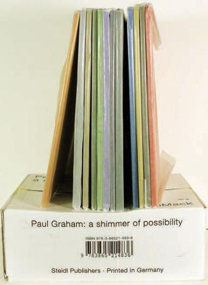 PAUL GRAHAM A SHIMMER OF POSSIBILITY Steidl, 2007, 12 volumes (au total 376 pages)....