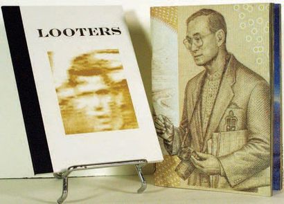 TIANE DOAN NA CHAMPASSAK 2 VOLUMES - LOOTERS, 2011. Signé. - THE KING OF PHOTOGRAPHY,...