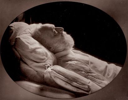 NADAR (Gaspard-Félix Tournachon, dit) 1820-1910 Portrait mortuaire de Victor Hugo,...